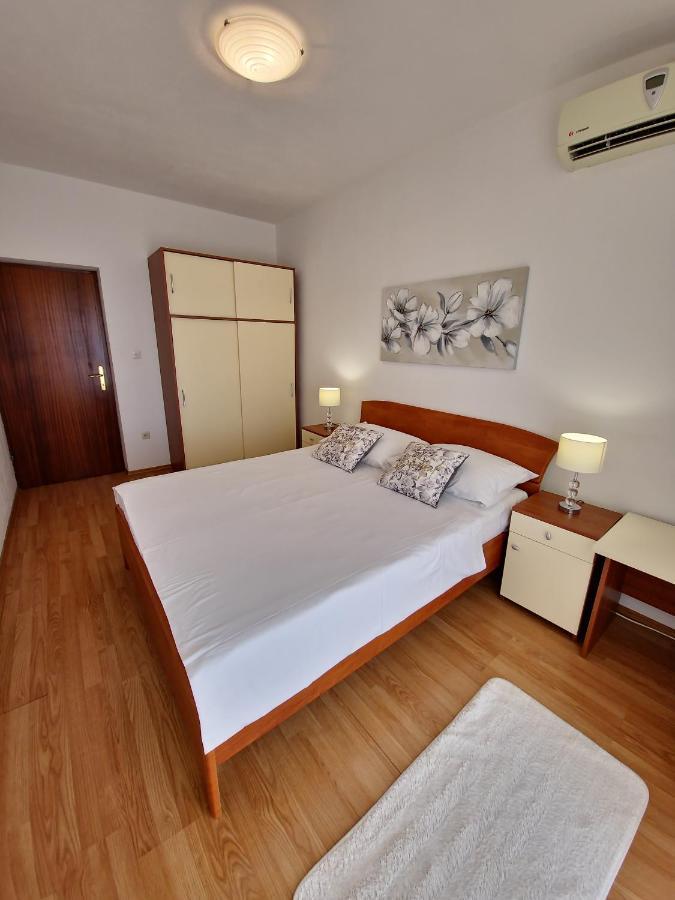 טרוגיר Apartments Cacija מראה חיצוני תמונה