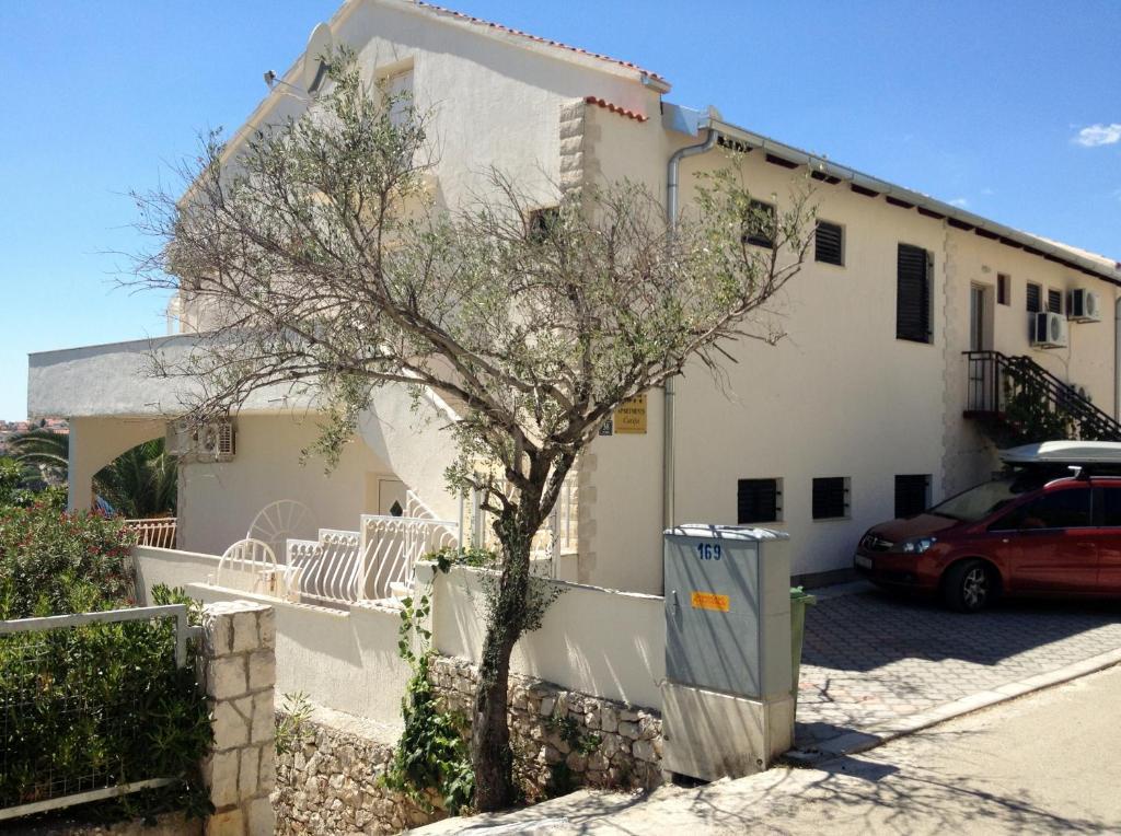 טרוגיר Apartments Cacija מראה חיצוני תמונה